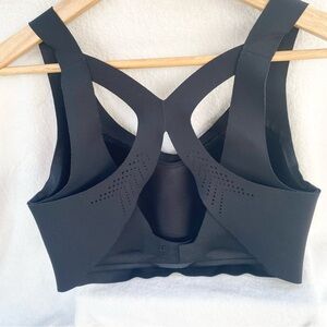 Victoria's Secret Black Sports Bra with‎ Racerback Design
